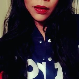 Meet your Posher, Deadra